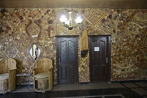 Grand Ada Family Hotel