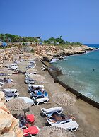 Grand Ada Family Hotel