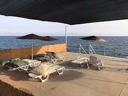 Grand Ada Family Hotel