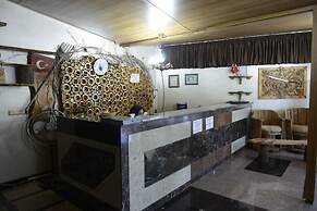 Grand Ada Family Hotel