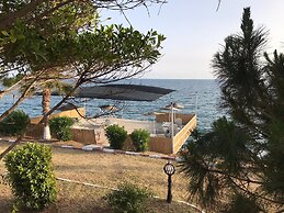 Grand Ada Family Hotel