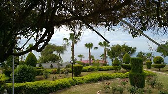 Grand Ada Family Hotel