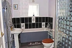 Highbury Garden Suite