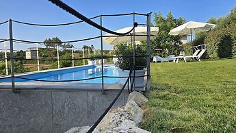 Villa Malvasio Pool and Jacuzzi Room Sassari