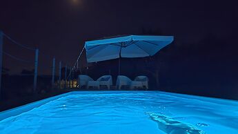 Villa Malvasio Pool and Jacuzzi Room Sassari