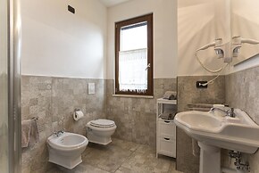 Villa Malvasio Elegant Retreat in Sassari with Private Jacuzzi Room