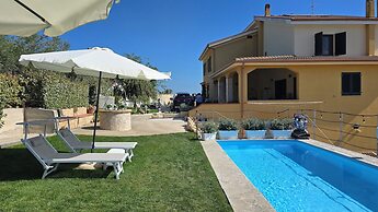 Villa Malvasio Pool and Jacuzzi Room Sassari