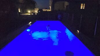 Villa Malvasio Pool and Jacuzzi Room Sassari