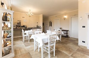 Villa Malvasio Elegant Retreat in Sassari with Private Jacuzzi Room