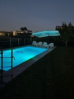 Villa Malvasio Pool and Jacuzzi Room Sassari