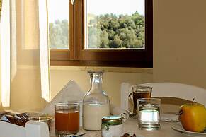 Villa Malvasio Elegant Retreat in Sassari with Private Jacuzzi Room