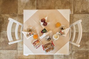 Villa Malvasio Elegant Retreat in Sassari with Private Jacuzzi Room