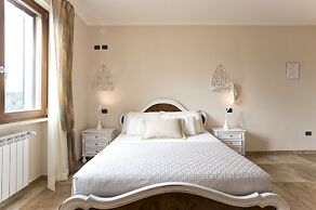 Villa Malvasio Elegant Retreat in Sassari with Private Jacuzzi Room