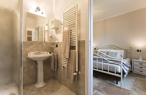 Villa Malvasio Elegant Retreat in Sassari with Private Jacuzzi Room