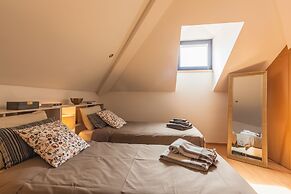 North Star Flats - Ribeira & Cellars