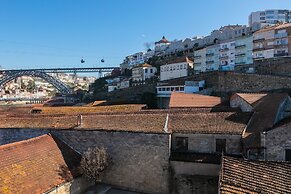 North Star Flats - Ribeira & Cellars