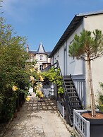Les Cabines