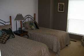 Lake Shastina Golf Resort