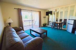 Lake Shastina Golf Resort