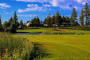 Lake Shastina Golf Resort