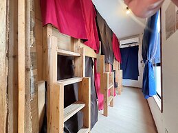 Guest House Asibina - Hostel