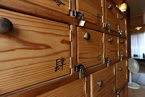 Guest House Asibina - Hostel