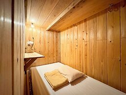 Guest House Asibina - Hostel