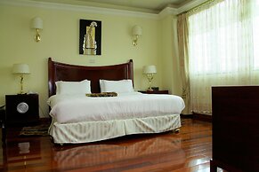 Yoly Addis Hotel