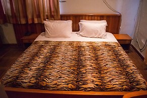 Chelsea Suites Limited