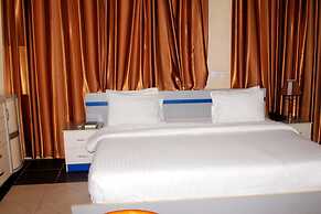 Garden City Marriott Hotel