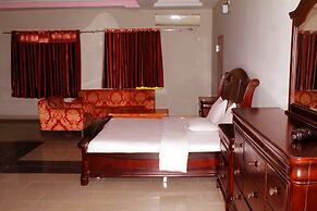 Garden City Marriott Hotel