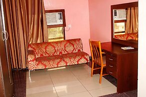 Garden City Marriott Hotel