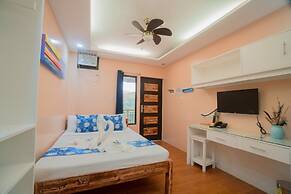 Skylodge Resort