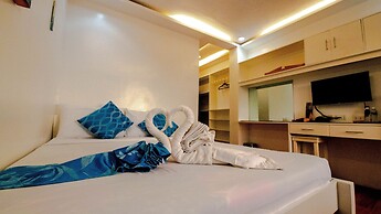 Skylodge Resort