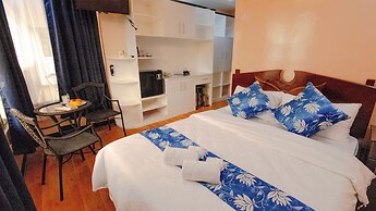 Skylodge Resort