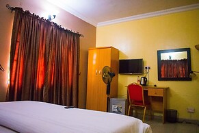 Esporta Suites - Agindingbi