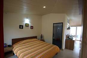 Nest and Hives Mukteshwar