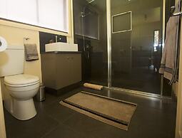 Tyenna River Cottage