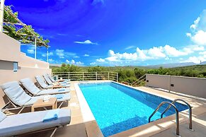 Cretan Breeze Villa Heated Pool