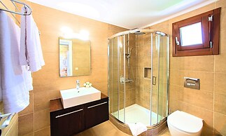 Cretan Sunrise Villa with Heated Pool