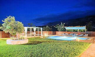 Cretan Sunrise Villa with Heated Pool