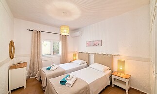 Cretan Lodge Private Heated Pool