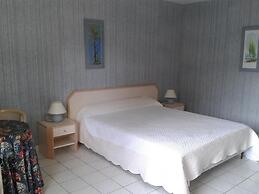 Village Club Yravals