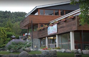 Village Club Yravals