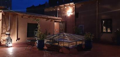 Cinema Riad - Hostel