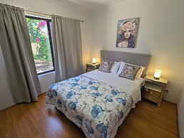 Lake Estate Stay