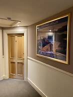 The Dutch Mill Hotel