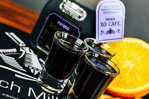 The Dutch Mill Hotel