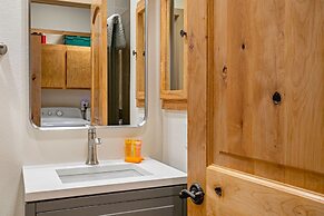 82 Ridgepoint 3 Bedroom Townhouse by RedAwning