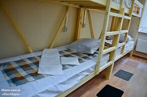 Hotel Lana - Hostel